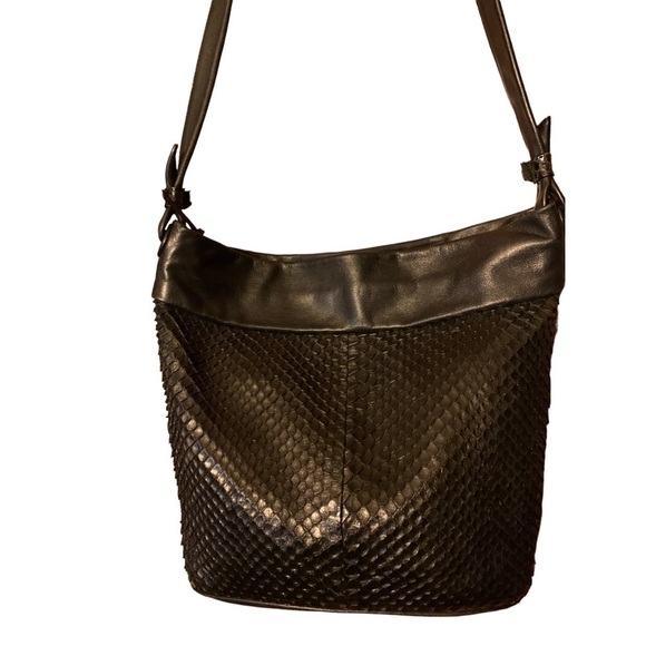 Charles Klein Black Italian Leather Crossbody Shoulder Bag Snakeskin Accent - Picture 4 of 13